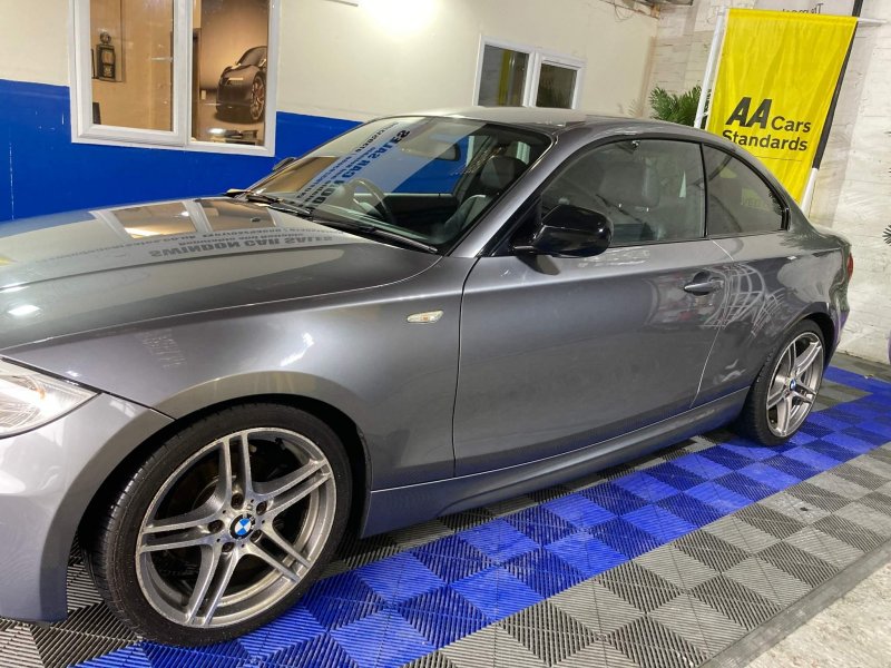 BMW 1 SERIES