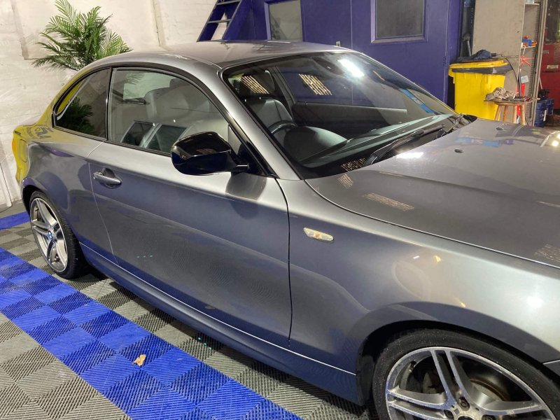 BMW 1 SERIES