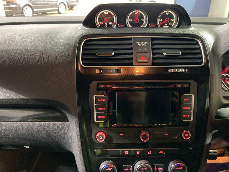 VOLKSWAGEN SCIROCCO