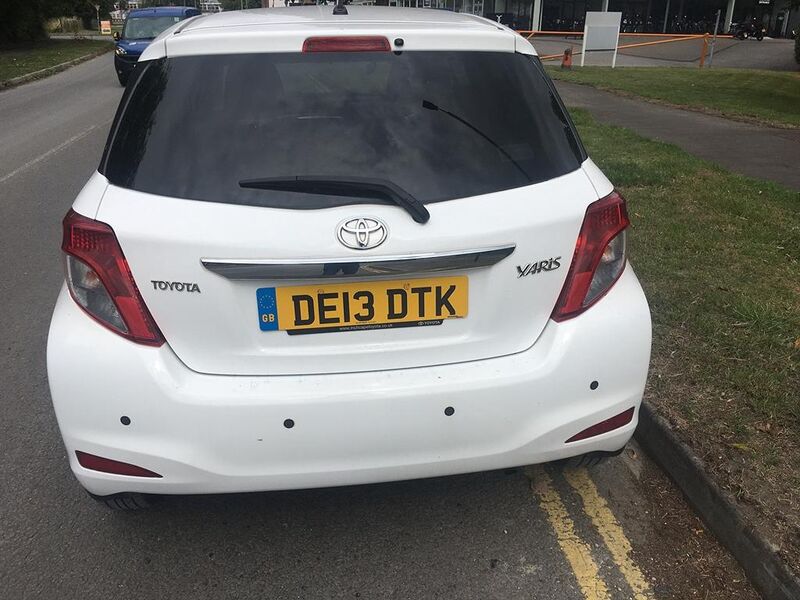 TOYOTA YARIS