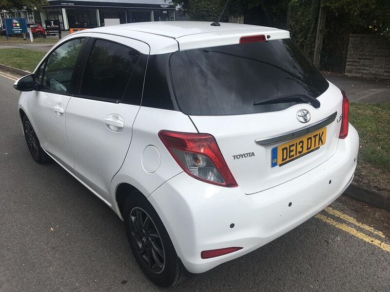 TOYOTA YARIS