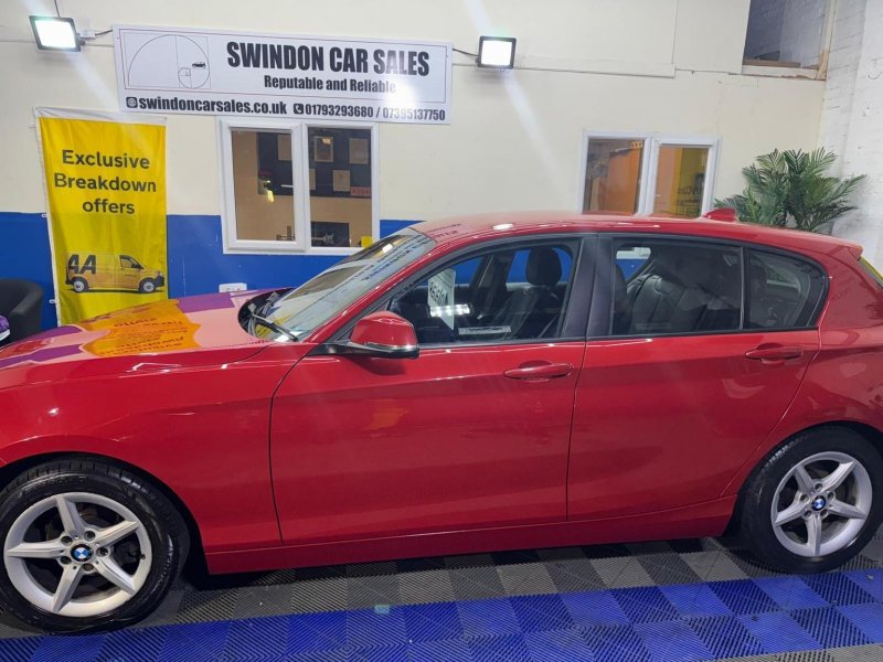 BMW 1 SERIES