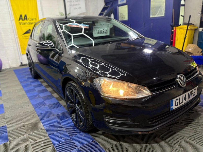 VOLKSWAGEN GOLF