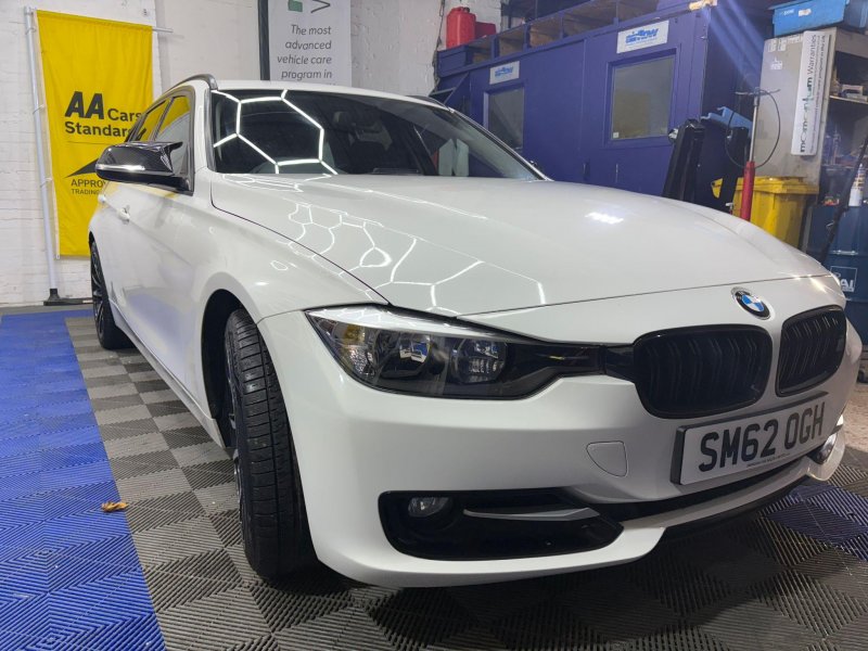 BMW 3 SERIES