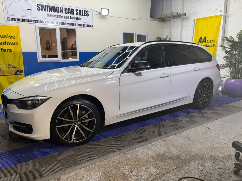 BMW 3 SERIES